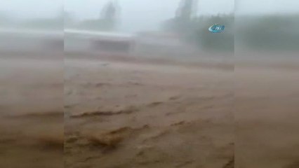 Afyonkarahisar'da Sel Felaketi Hayatı Felç Etti