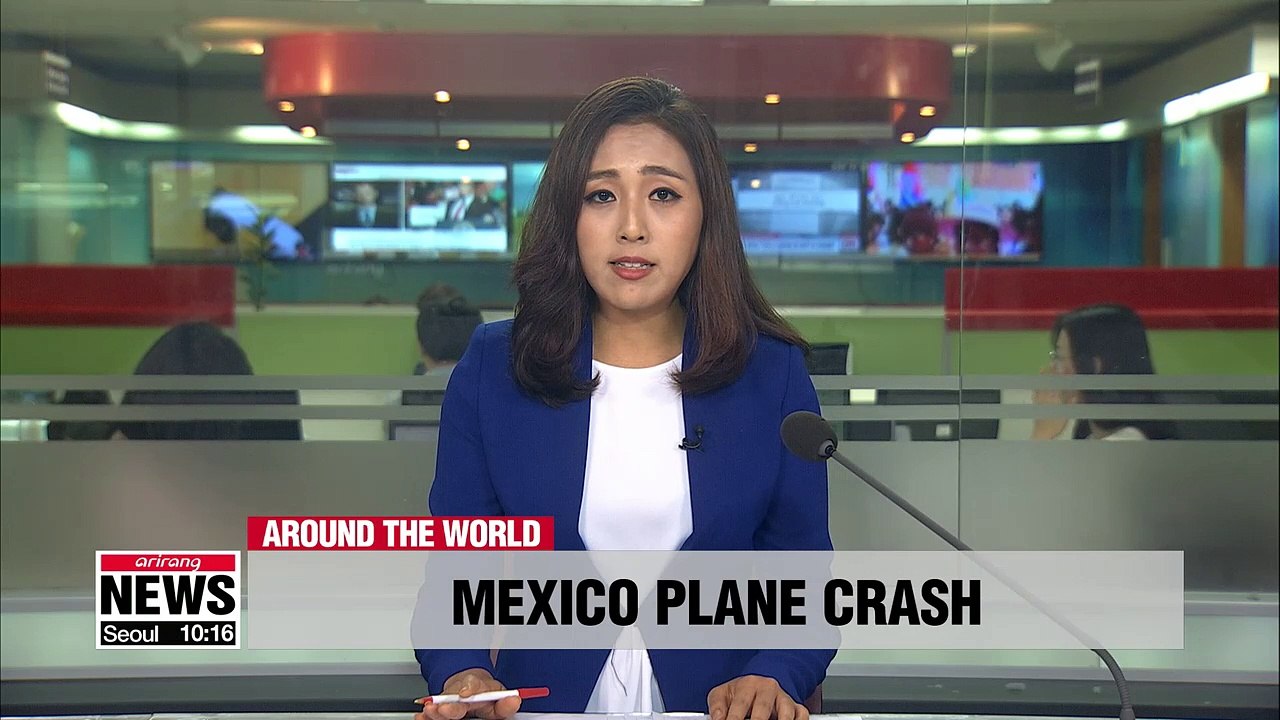 Plane carrying 100 crashes after take-off in Mexico