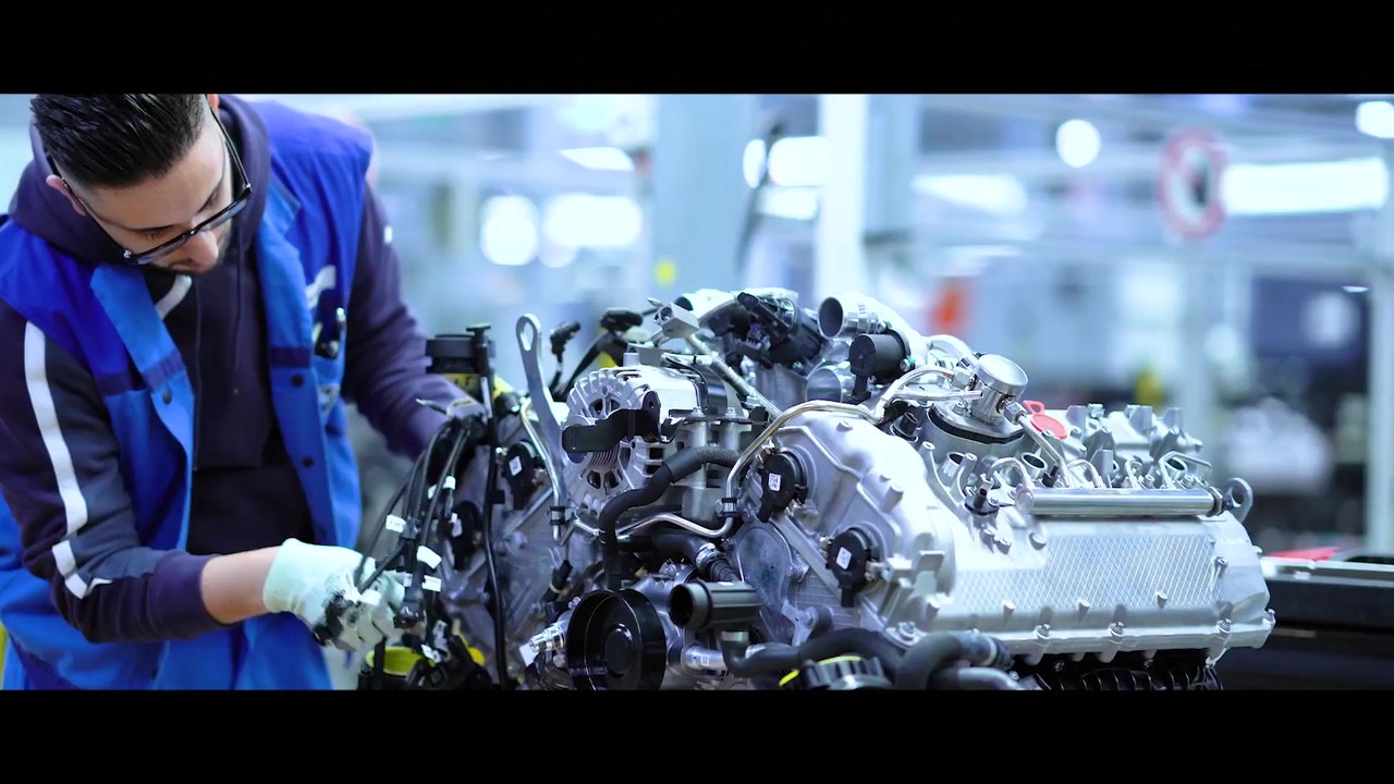 The V8 engine for the new BMW 8 Series Coupe