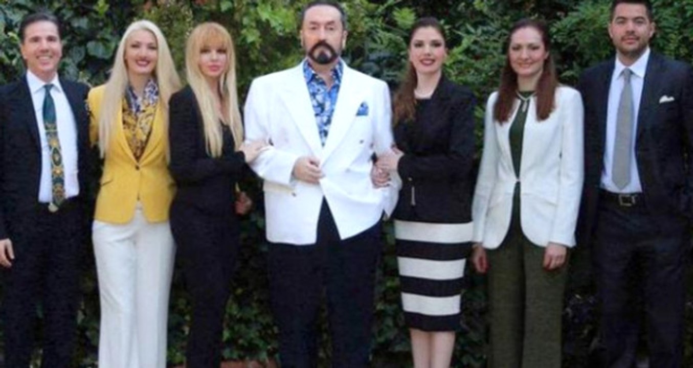 5 Çocuğunu Adnan Oktar Örgütüne Kaptıran Semin Babuna, Yaşadığı Zorlukları Anlattı