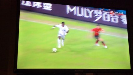 Vinicius Jr. bizarre dive vs Manchester United!