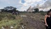 VIDEO - Aereo precipita dopo il decollo in Messico, nessun morto "per miracolo"
