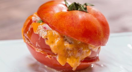 طريقة عمل شطائر الطماطم بالتونا