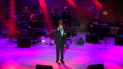 Iraklı sanatçı Kazım El Saher, Kartaca Festivali'nde - TUNUS