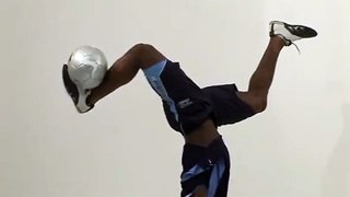 iya traoré Showman Football Freestyle soccer ( studio )