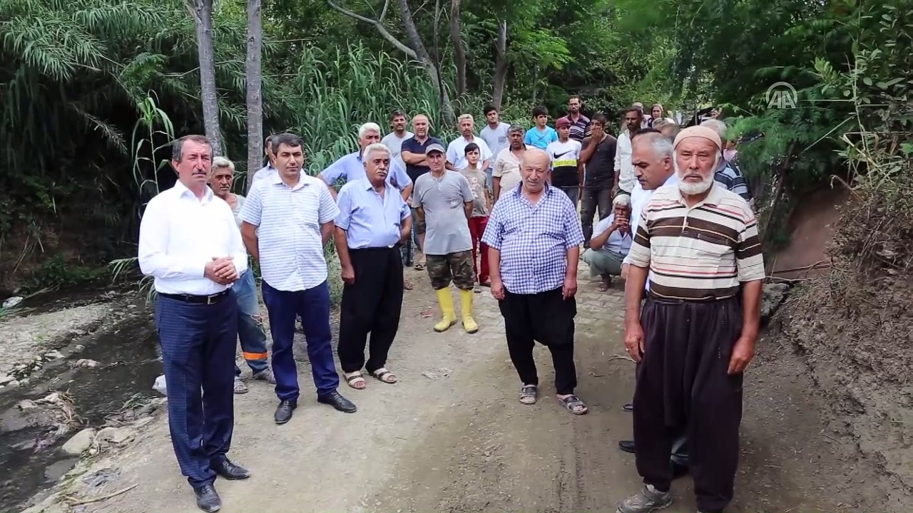 Dereye akan kanalizasyon suyuna vatandaşlardan tepki - HATAY