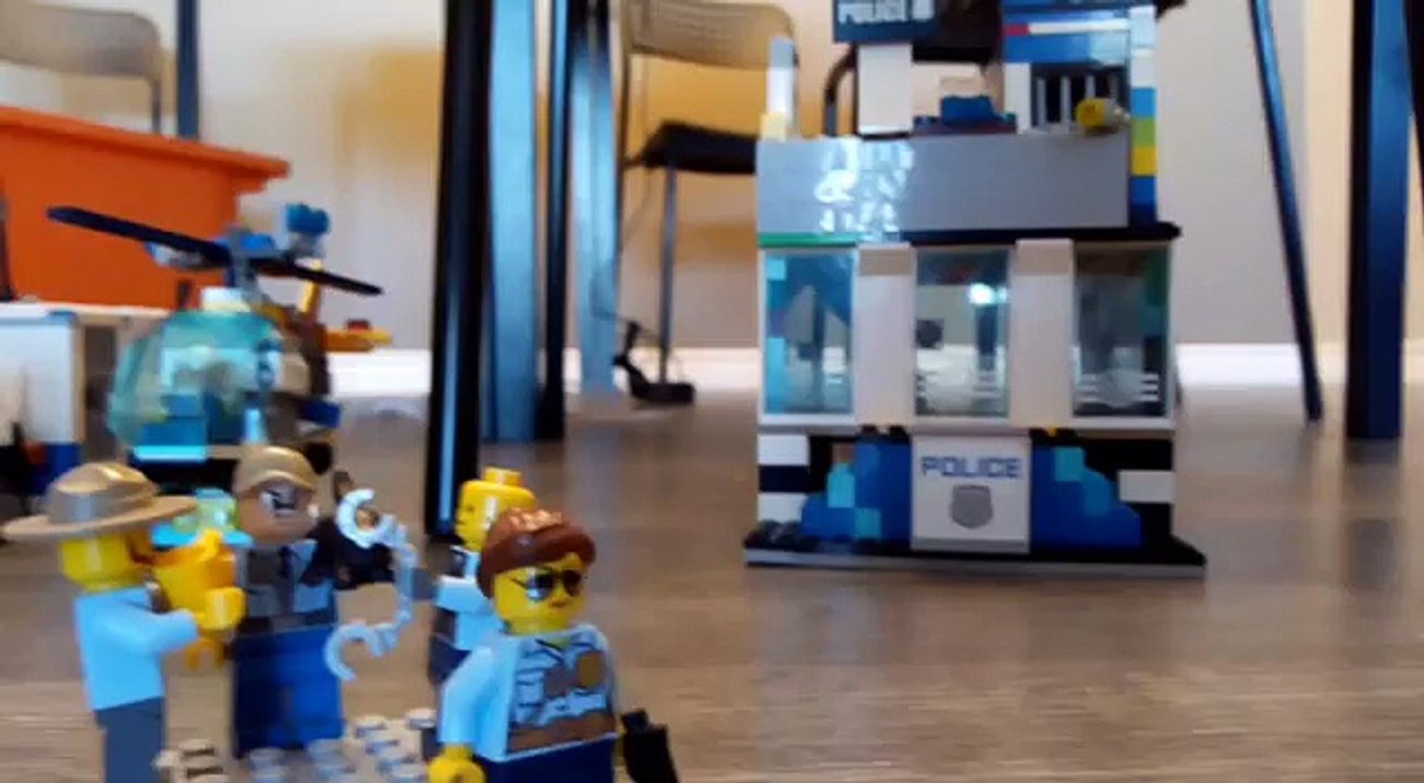 lego polícia e ladrão e floresta