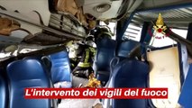 Treno deraglia a Milano, il video del salvataggio - Notizie.it