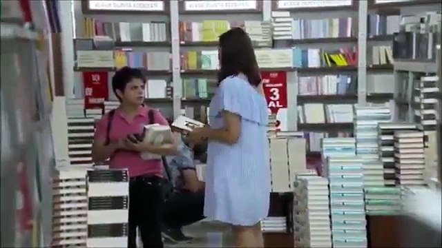 Param yok, bana bu kitabı alır mısın