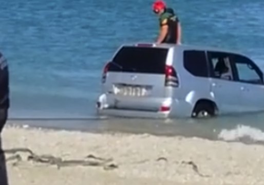 Submerged Jeep Pulled From the Sea at Spanish Holiday Resort