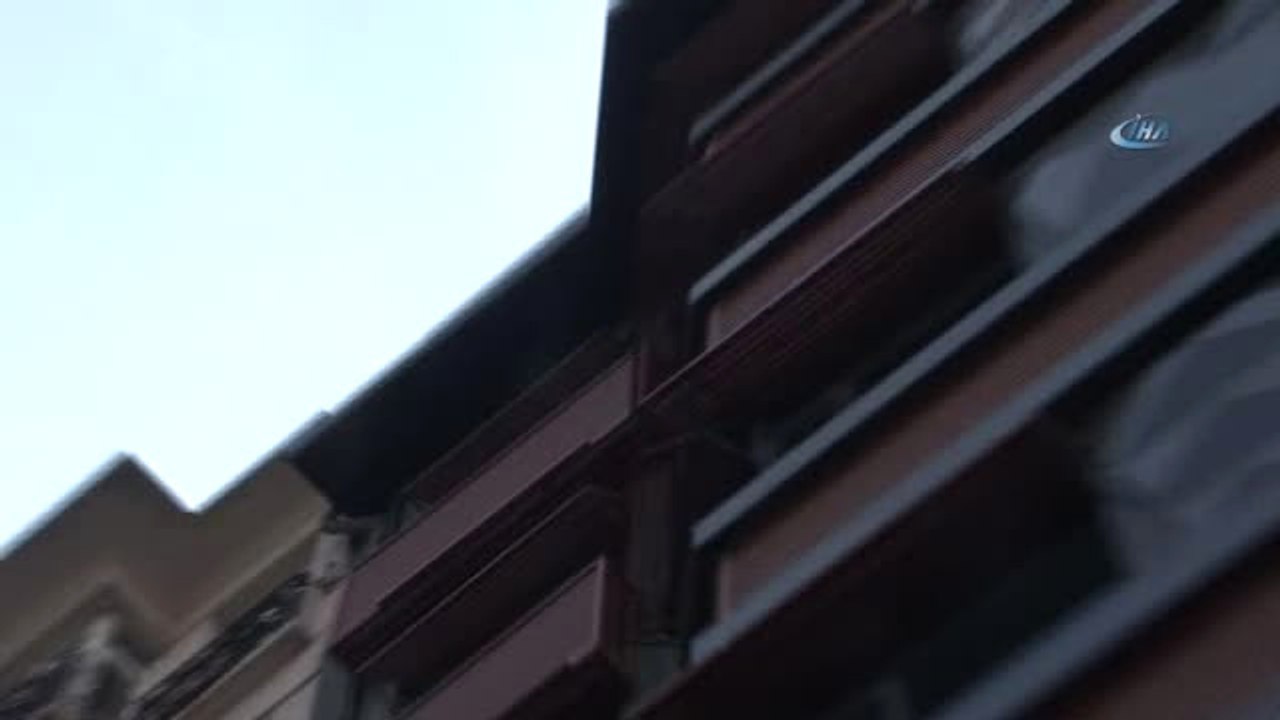 Taksim'de Otelde Yangın Paniği