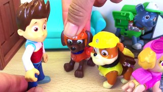 Paw Patrol Stuck in the Time Machine Puppies rescue baby Chase and Marshall