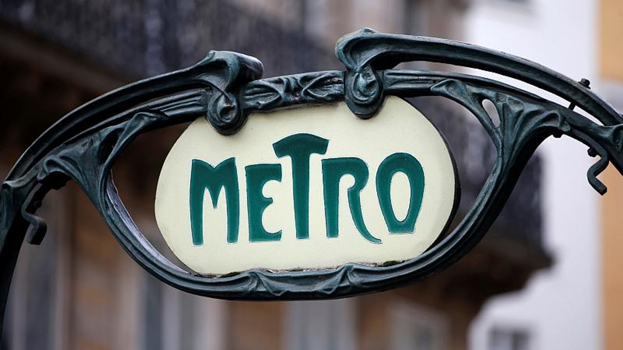 Stillstand: Stromausfall in Pariser U-Bahn