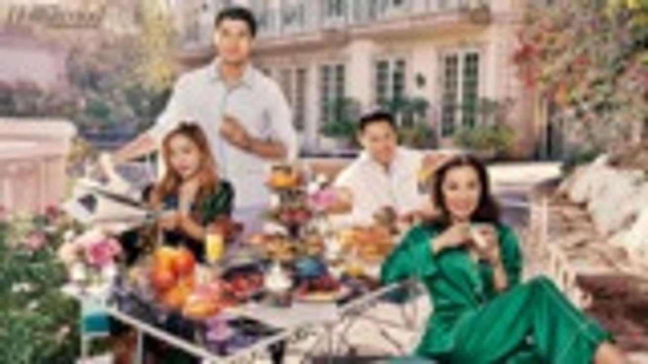 Cast of 'Crazy Rich Asians' Answers: Constance Wu, Michelle Yeoh, Henry Golding, Jon M. Chu