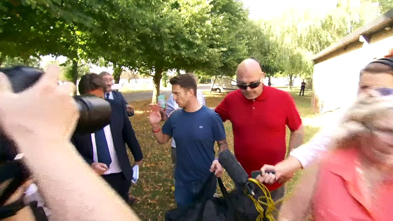 Tommy Robinson released from prison