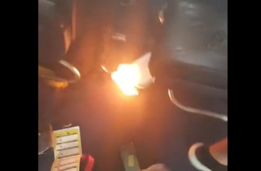 Une batterie externe prend feu dans un avion !