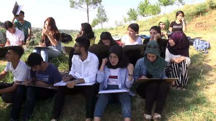 Tarihi yapıları tuvale yansıtıyorlar - DİYARBAKIR