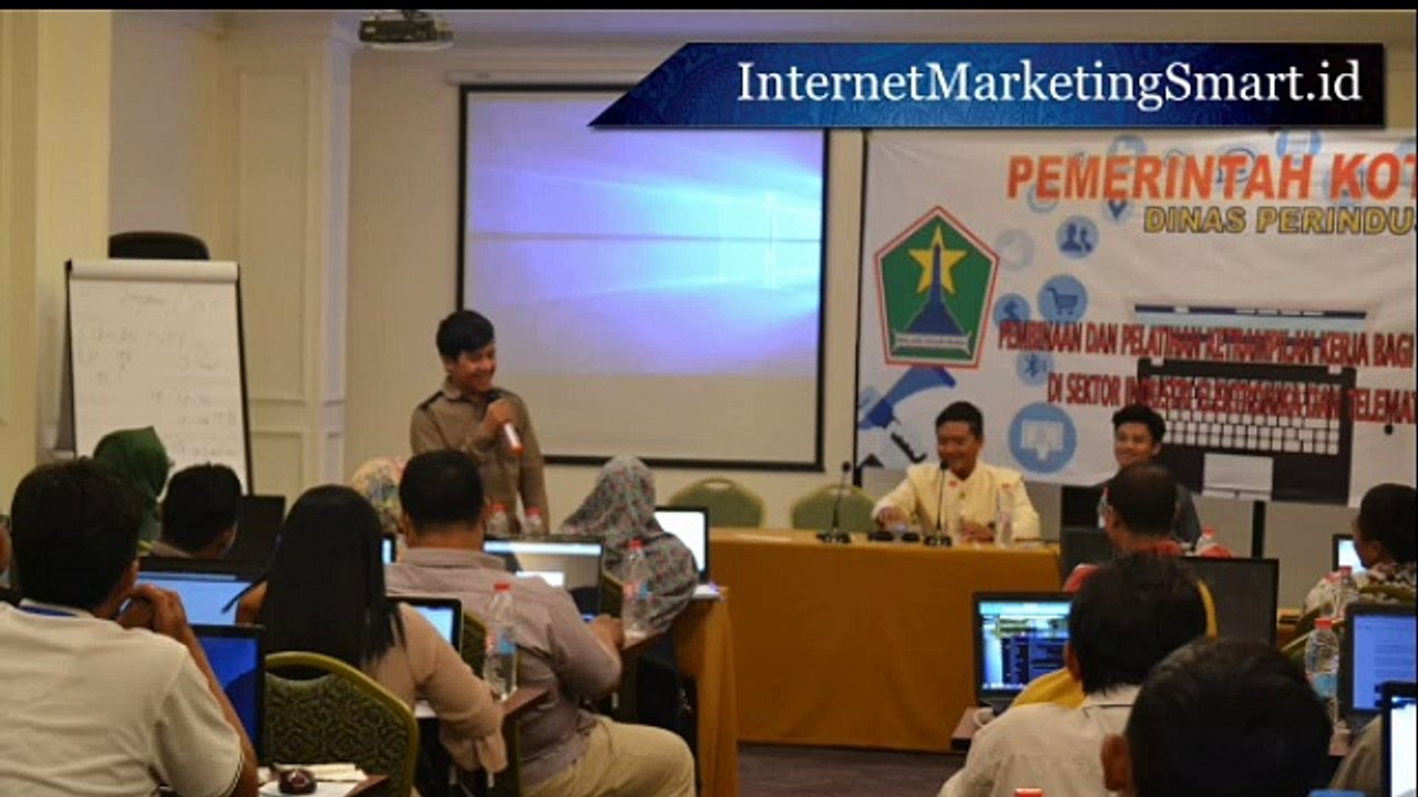 Wa 081.23.2626.994, pembicara seminar surabaya,pembicara seminar saham