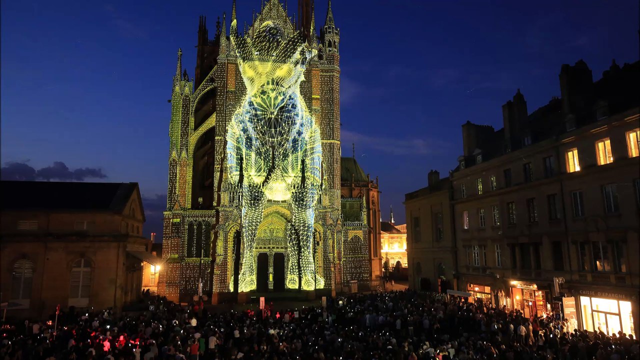 Constellations à Metz : Yann Nguema sort le mapping de l'ombre