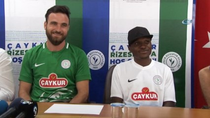 Çaykur Rizespor'da Aminu Umar ve Musa Çağıran imzayı attı