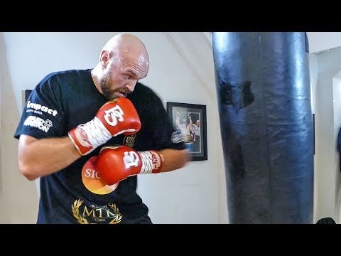 PITY THIS PUNCH BAG! Tyson Fury lets his hands go at media workout!