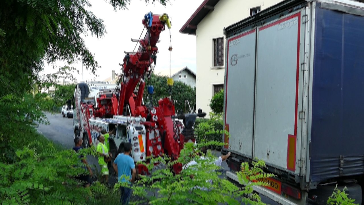Savoie / Cognin : un camion dans une mauvaise posture