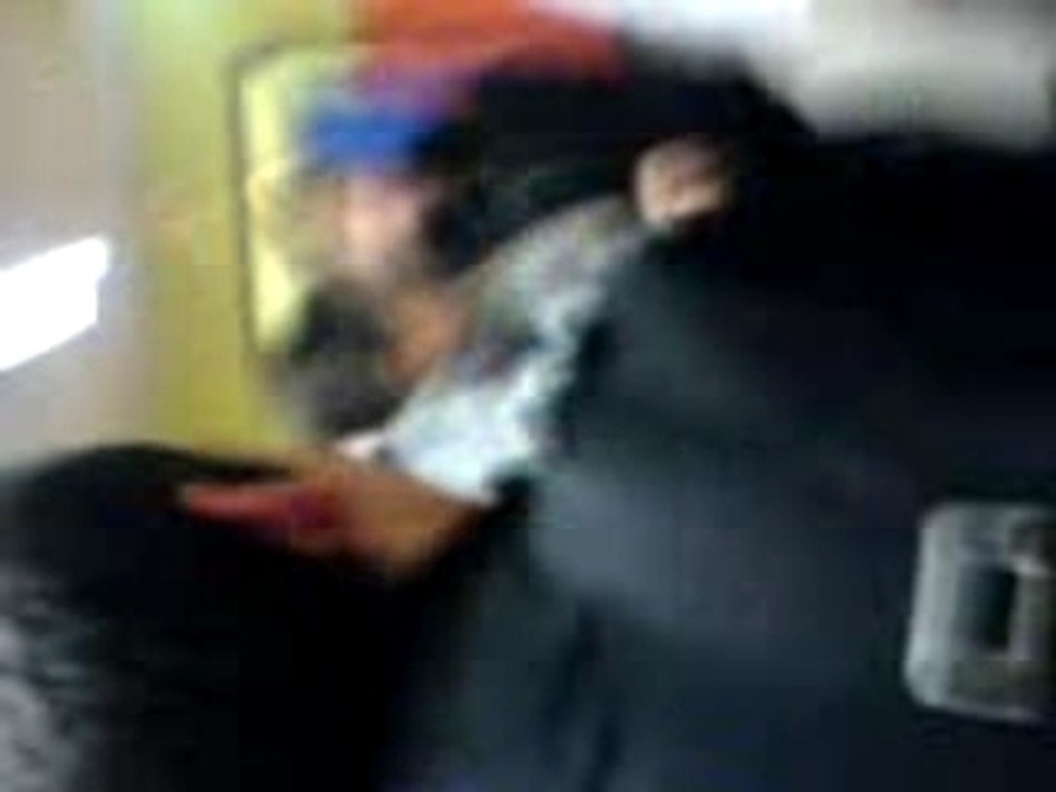 Dis bonjour à la caméra !