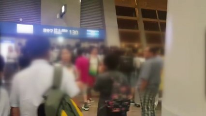 이스타항공 비행기 잇따라 지연·결항...승객들 큰 불편 / YTN