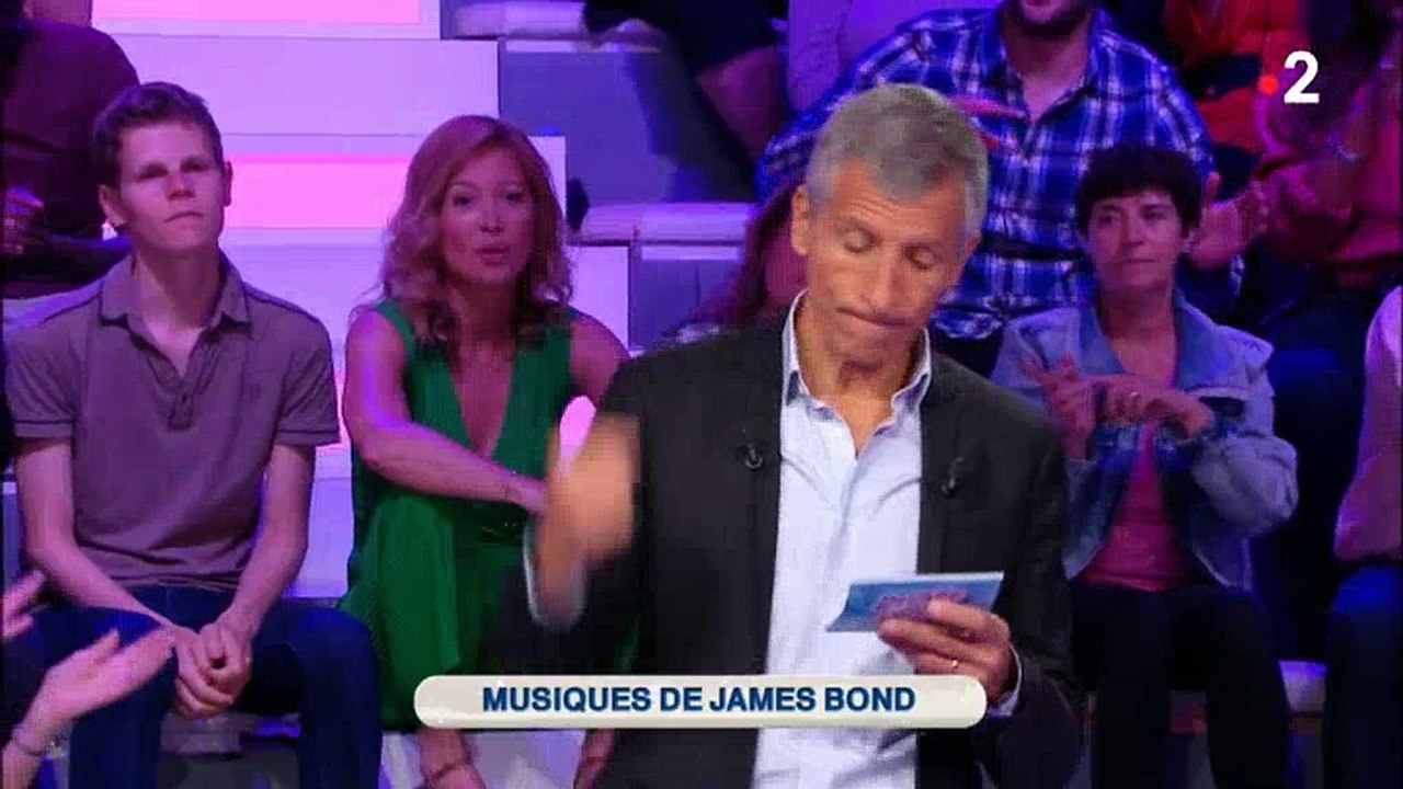 Fou rire dans "Tout le monde veut prendre sa place" après une réponse à côté de la plaque d'un candidat - Regardez