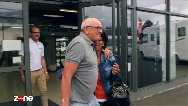 En découvrant leur nouveau camping-car, ces témoins fondent en larmes dans Zone interdite - Regardez