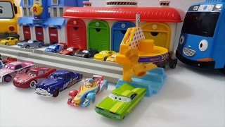 Disney Pixar Cars Learn Colours with Cars Disney Cars 3 Lightning Mcqueen Tomica Truck Hau