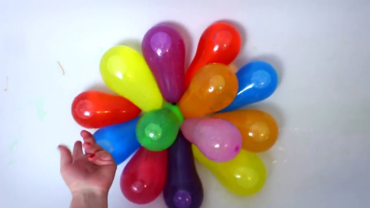 NEW Finger Family Song with Wet Balloons | Learn colors for kids Nursery Rhymes songs for