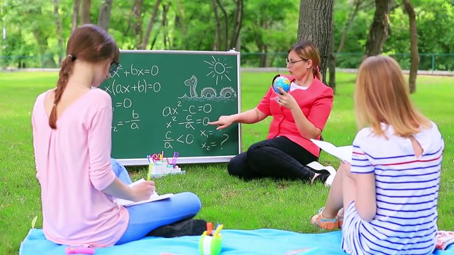 10 DIY FOURNITURES SCOLAIRES D’ÉTÉ BIZARRES ! BLAGUES MARRANTES | Troom Troom FR