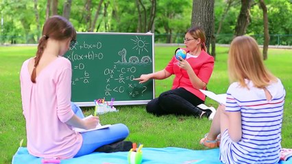 10 DIY FOURNITURES SCOLAIRES D’ÉTÉ BIZARRES ! BLAGUES MARRANTES | Troom Troom FR