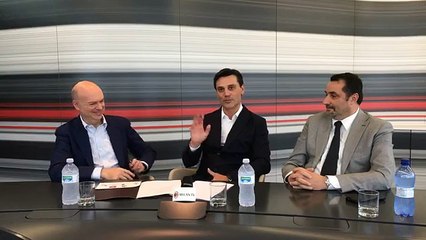Il rinnovo del contratto di Mister Montella live su Facebook