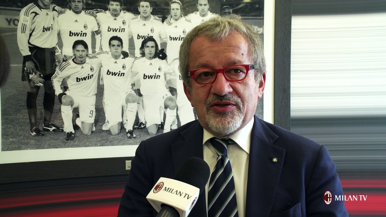 Maroni, ospite a Casa Milan: "Tifosi, state vicini al Milan"