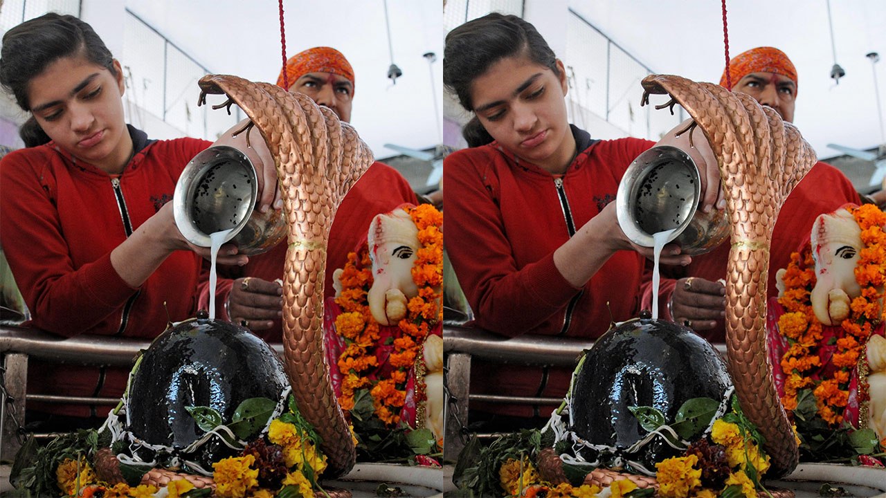Nag Panchami: सावन में नागपंचमी पर ऐसे करें कालसर्प दोष निवारण और उपाय | Boldsky