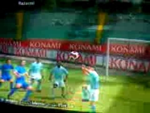 Reprise de volée de Iaquinta sur Pes 2008