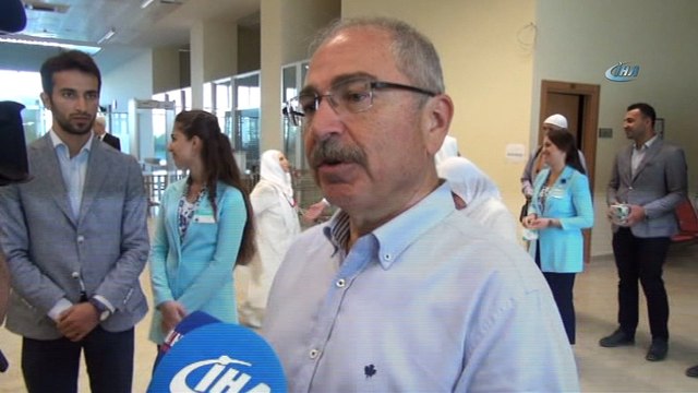 Mardin'den kutsal topraklara gidecek hacı adayları dualarla uğurlandı.