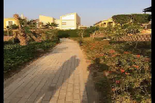 للبيع بكمبوند الجريا بالجولف