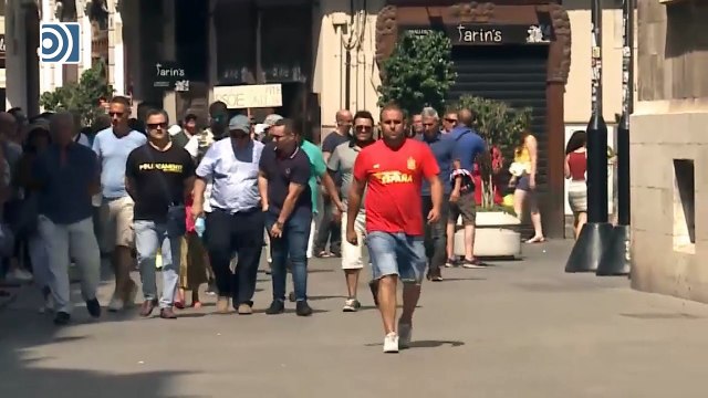 Los taxistas valencianos reciben a Ábalos con gritos de ¡Corrupto!