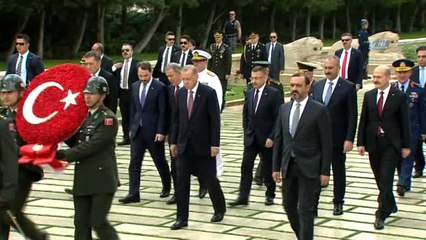 Yaş Üyeleri Anıtkabir'de