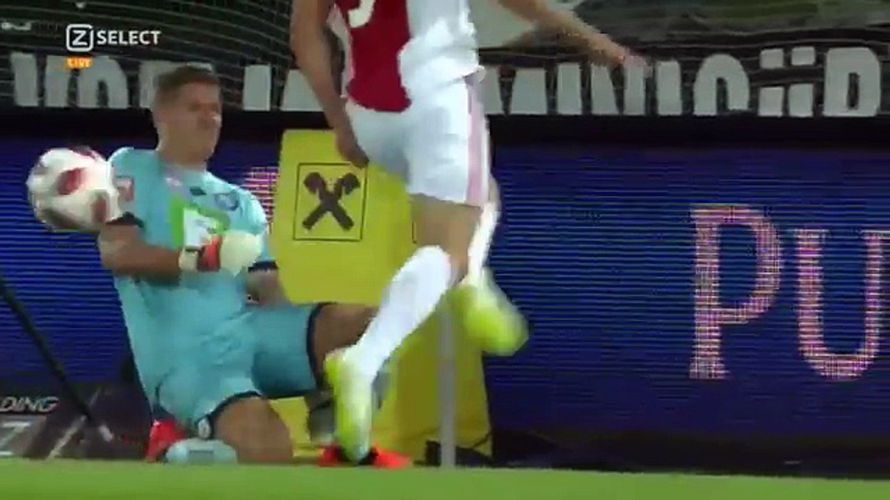 شاهد أبرز ما قدمه نجمي اياكس أمستردم زياش ومزراوي في دوري أبطال أوروبا