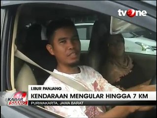 Ribuan Kendaraan Padati Gerbang Tol Cikopo