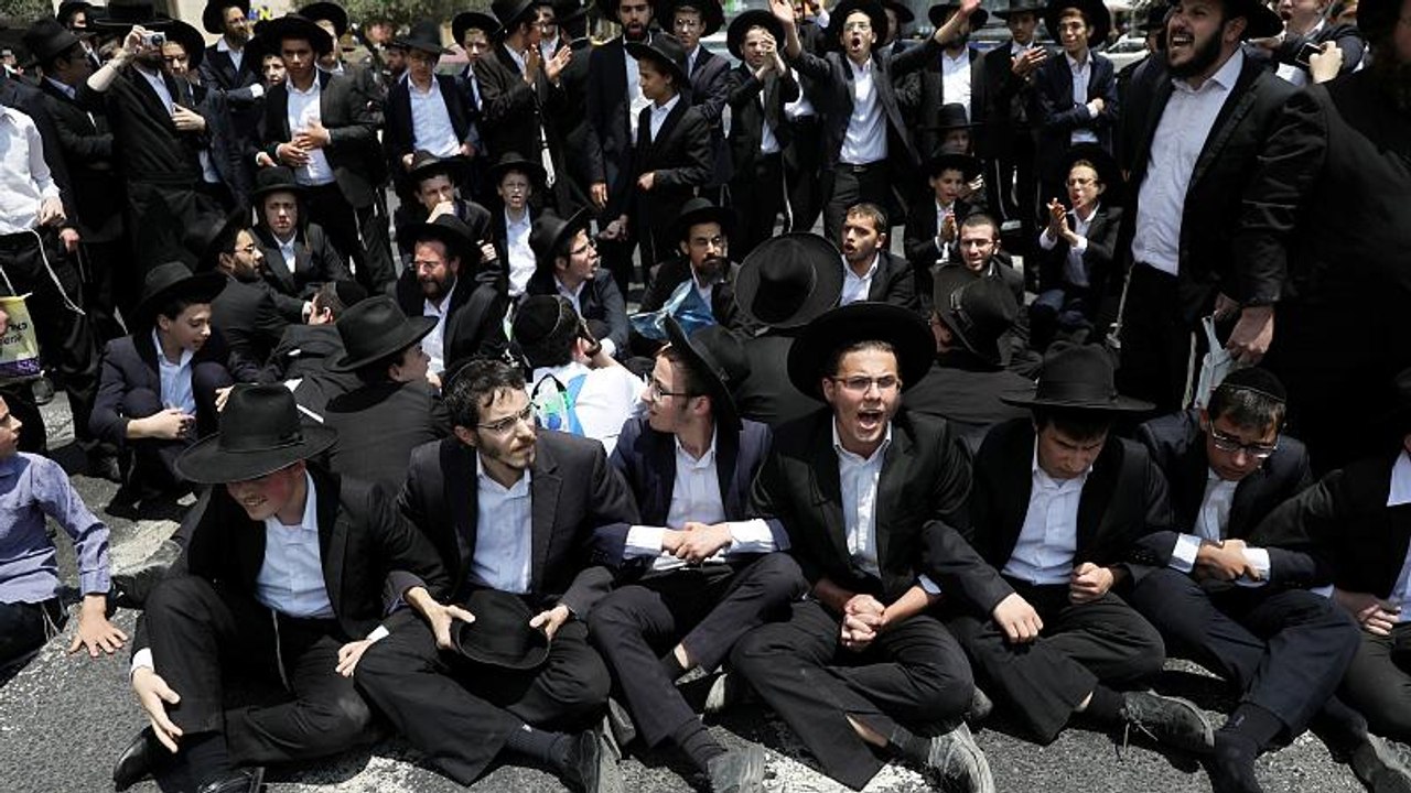 Protest von Israels Ultraorthodoxen gegen Wehrdienst