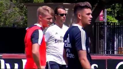 Lopetegui, muy activo en el último entrenamiento del Real Madrid