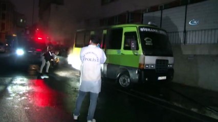 Beyoğlu’nda Park Halindeki Minibüs Kundaklandı