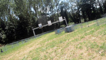 L'installation du Foreztival, à Trelins