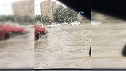 Sağanak yağış Başkent’i vurdu