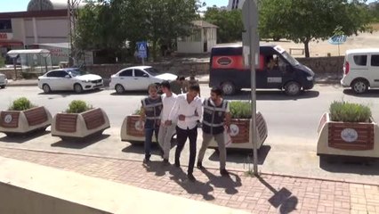 Elinde Televizyonla Giderken Yakalandı Hırsız Çıktı